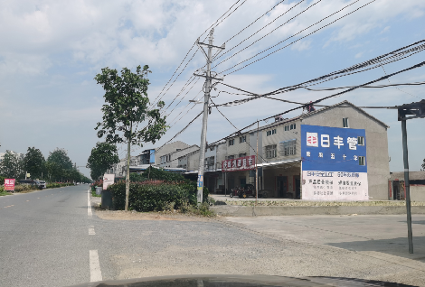  卫辉如何能保证墙体广告的醒目性？