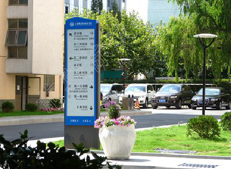  卫辉哪些因素影响宣传栏的制作？